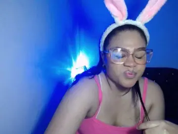 2moonsfulloflove  live sex cam