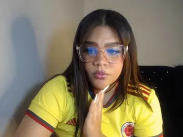 2moonsfulloflove  live sex cam