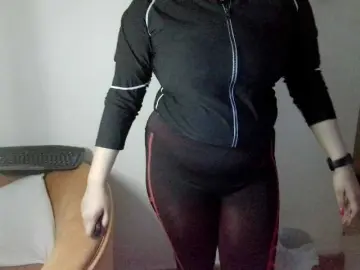 JulieJoe  live sex cam