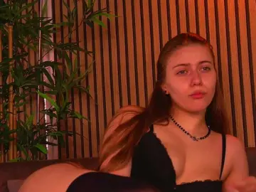 KhloeDavis  live sex cam