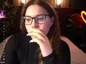 LuxSopphia  live sex cam