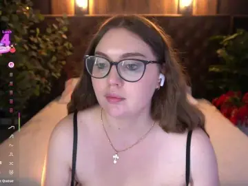 LuxSopphia  live sex cam
