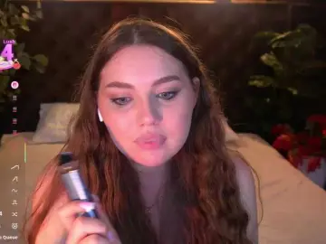 LuxSopphia  live sex cam