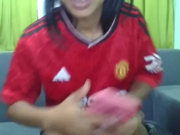 NADIAH  live sex cam