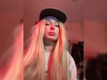 Nelerix  live sex cam