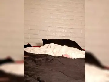 QUEENOFMEN  live sex cam