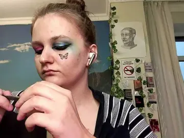 VirgieTaker  live sex cam