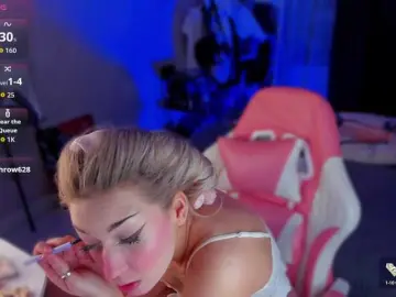 WhiteMinti  live sex cam