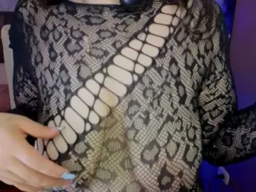 Phoenixx777  live sex cam