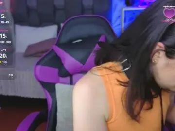 Phoenixx777  live sex cam