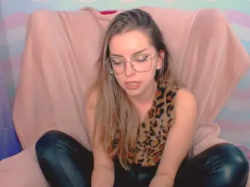 AliceLovelly  live sex cam
