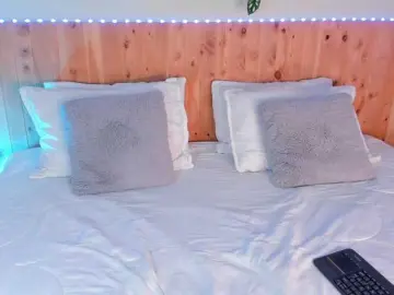 ChloeeSmiith  live sex cam