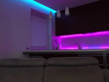 Diamond-7  live sex cam