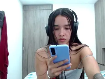 Moon--1  live sex cam