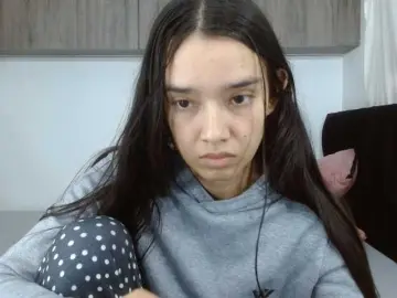 Moon--1  live sex cam