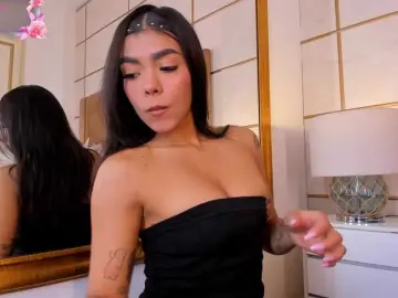 NaylaGrey  live sex cam