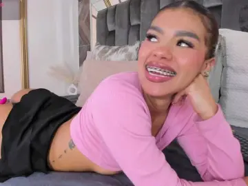 NaylaGrey  live sex cam