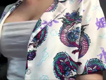 Nikatyan  live sex cam