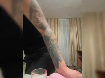 WhiteSoul  live sex cam