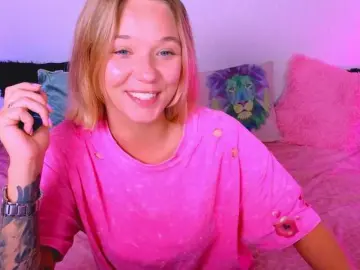 WhiteSoul  live sex cam