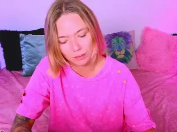 WhiteSoul  live sex cam