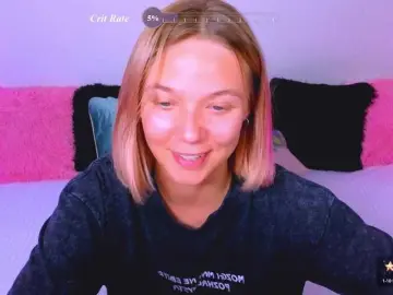 WhiteSoul  live sex cam
