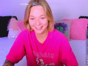 WhiteSoul  live sex cam