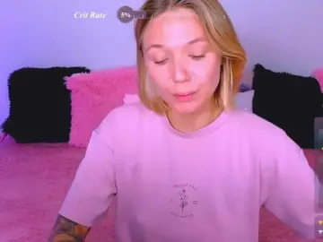 WhiteSoul  live sex cam