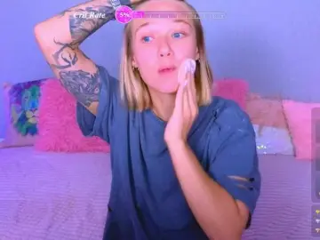 WhiteSoul  live sex cam