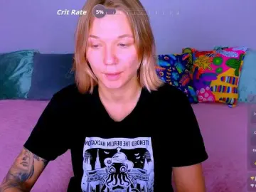 WhiteSoul  live sex cam