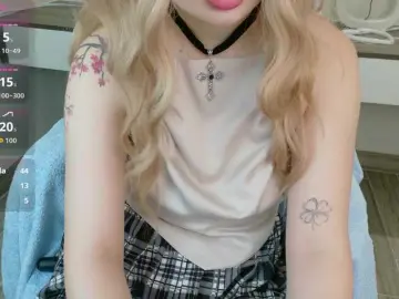 Sakuraclover  live sex cam