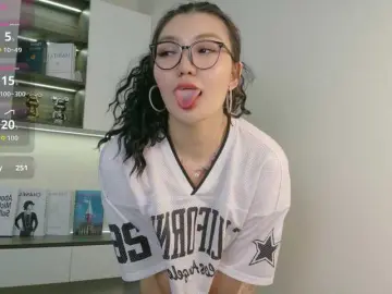 Sakuraclover  live sex cam