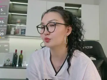 Sakuraclover  live sex cam