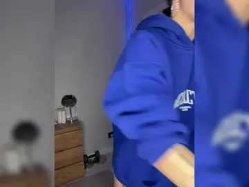 AdeleLaCroix  live sex cam