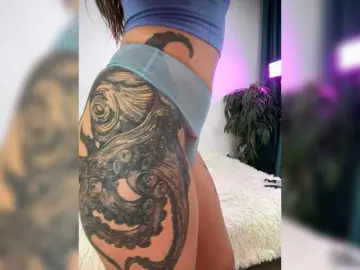 All-in-pussy  live sex cam