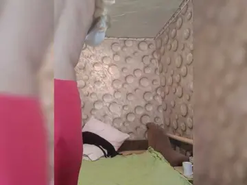 FameLara  live sex cam