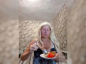 FameLara  live sex cam