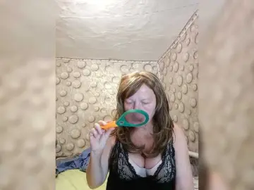 FameLara  live sex cam