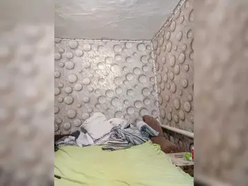 FameLara  live sex cam