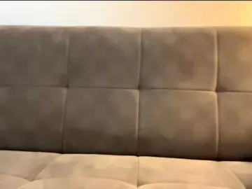LilyCrem  live sex cam