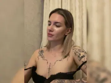 Millashaa  live sex cam