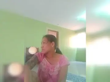 Rarra  live sex cam