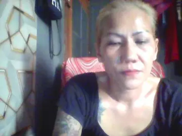 Rarra  live sex cam
