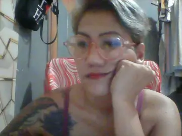 Rarra  live sex cam