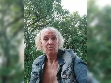 Lyukaya  live sex cam