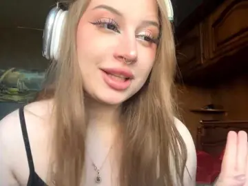 MyraTamkin  live sex cam