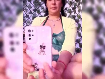 SexyRuby2025  live sex cam