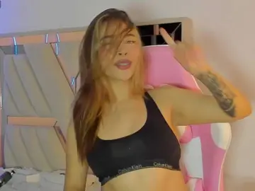 Evelin-33  live sex cam