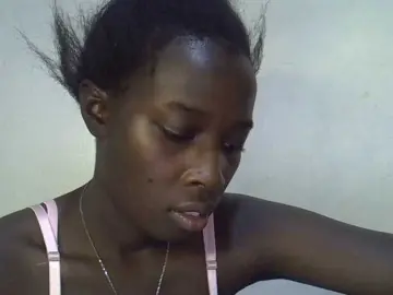 Miss-vibes  live sex cam
