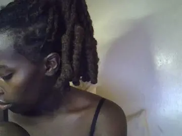 Miss-vibes  live sex cam